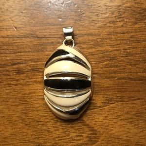 🔥 3 for $9 🔥 - Black and white pendant